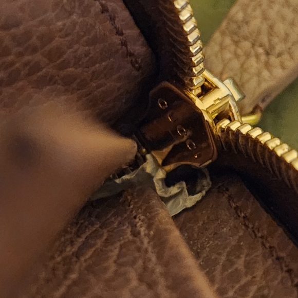 Gucci Marmont Supreme Zippered Beige Wallet - Picture 5 of 10